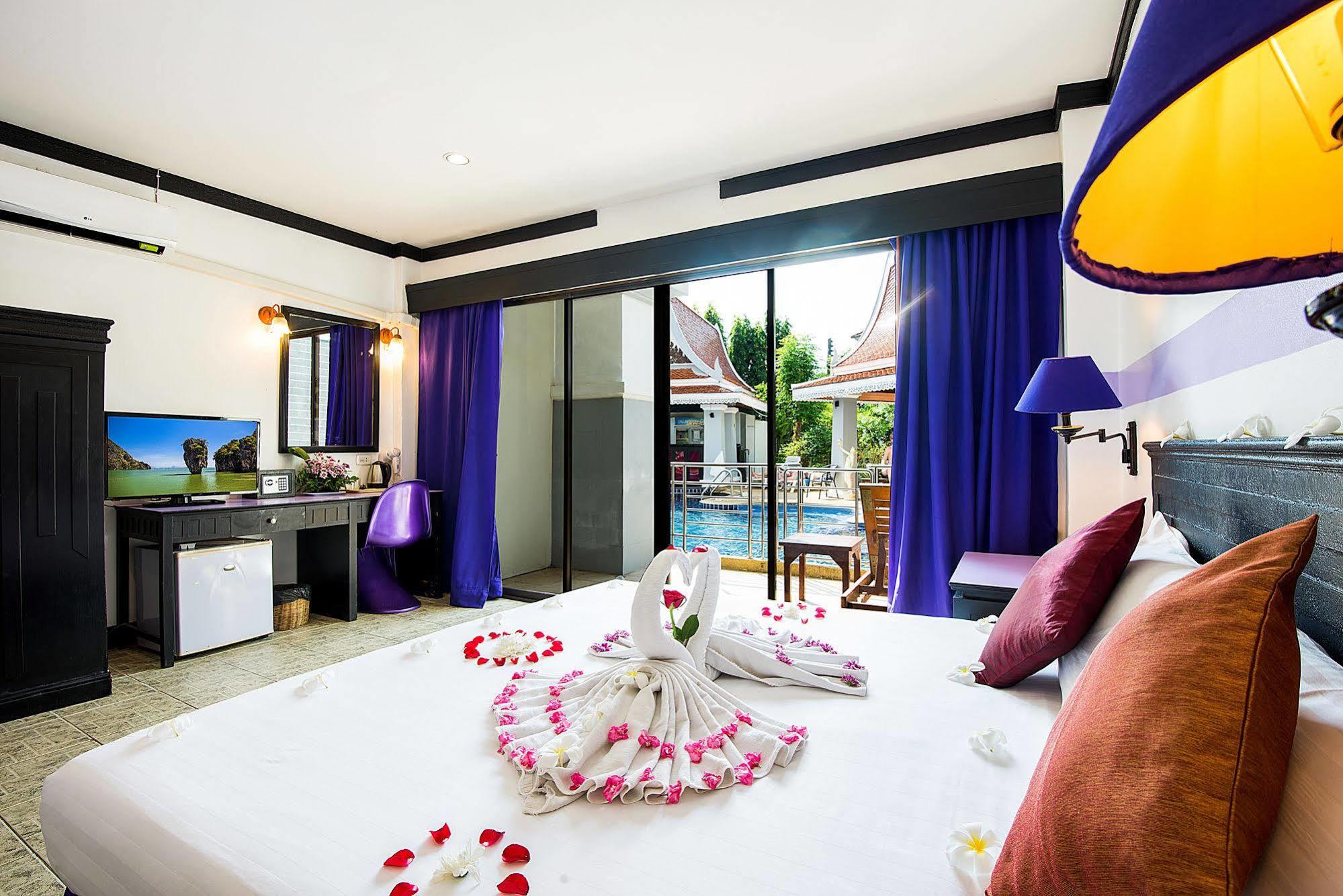 Asena Karon Resort 외부 사진