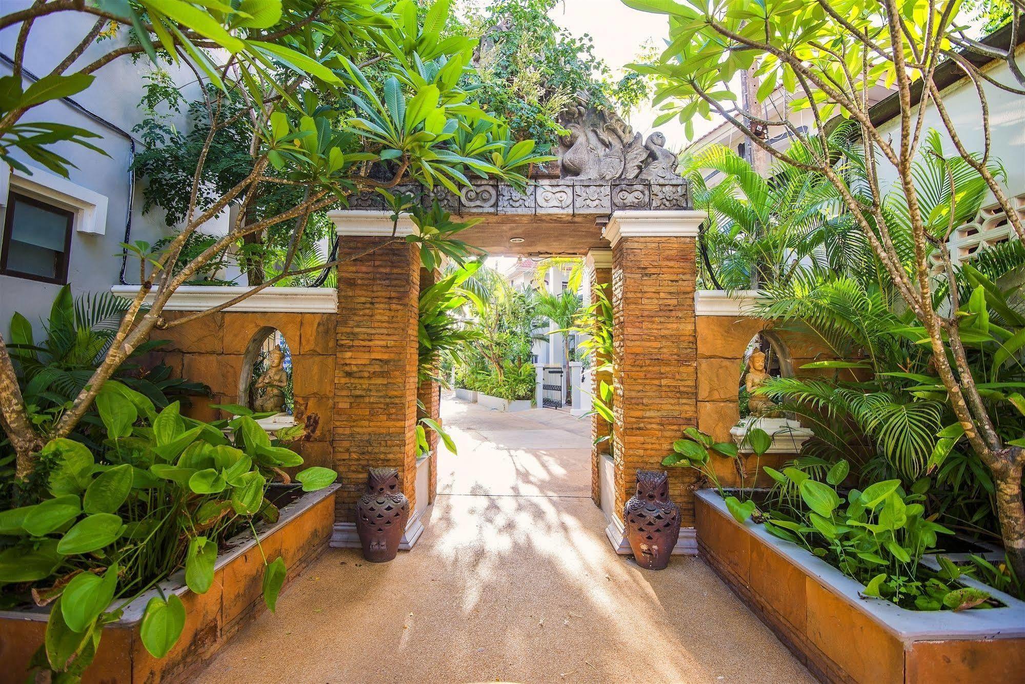 Asena Karon Resort 외부 사진